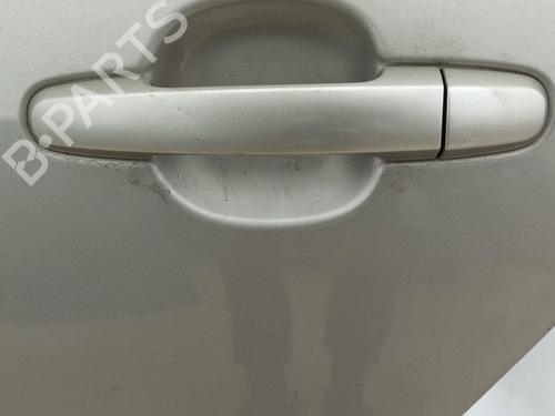 rear-left-exterior-door-handle-toyota-corolla-verso-_e12_-2001-2002-2003-2004-2005-2006-2007-35625738 main image