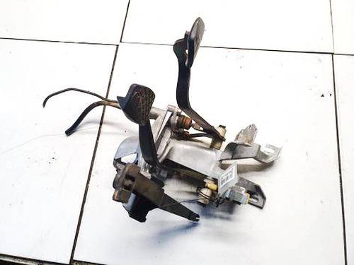Used Clutch pedal Clutch pedal AUDI 80 B4 Saloon (8C2) 2.0 E (115 hp) 40275917 40275917