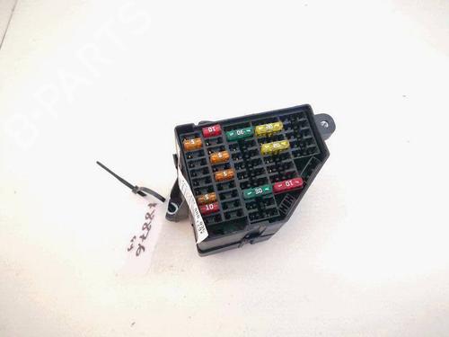 Used Fuse box VW PASSAT B6 (3C2) 2.0 TDI (140 hp) 32933438