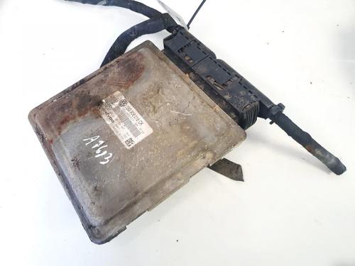 Used Engine control unit (ECU) Engine control unit (ECU) VW PASSAT B6 (3C2) 2.0 TDI (140 hp) 32895950 32895950