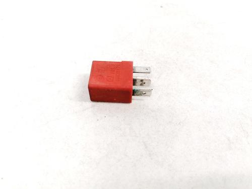 Used Electronic sensor Electronic sensor FIAT STILO (192_) 1.9 JTD (192_XE1A) (115 hp) 33081654 33081654