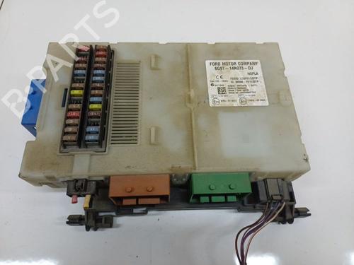 Used Fuse box Fuse box 37863762 37863762