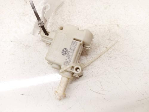 Fuel door actuator VW PASSAT CC B6 (357) 2.0 TDI | BP36825020E18 - Image 3