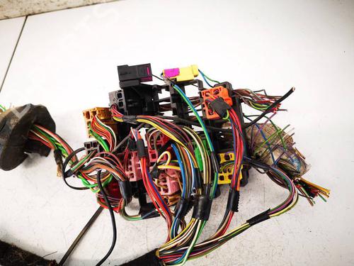 Used Fuse box Fuse box AUDI A6 C5 (4B2, 4B4) 1.9 TDI (110 hp) 36770853 36770853