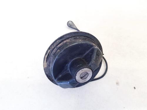 fuel-cap-dodge-caliber-2006-35637573 main image