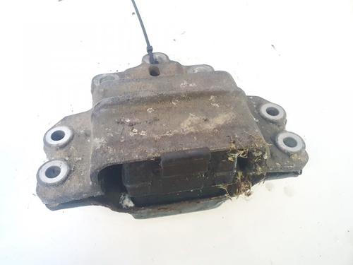 Used Engine mount Engine mount SKODA OCTAVIA II (1Z3) 2.0 TDI (140 hp) 32891473 32891473