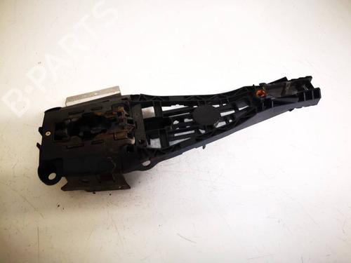 front-right-exterior-door-handle-opel-astra-j-p10-2009-2010-2011-2012-2013-2014-2015-2016-34993054 main image