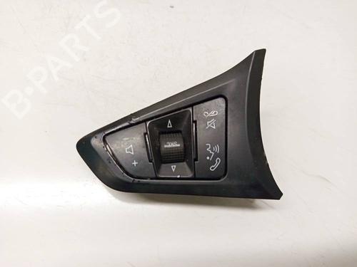 Used Steering wheel controls Steering wheel controls 34811409 34811409