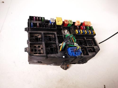 Used Fuse box Fuse box FORD MONDEO III (B5Y) 2.0 16V TDDi / TDCi (115 hp) 33082739 33082739