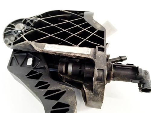 Used Clutch slave cylinder Clutch slave cylinder 38193786 38193786
