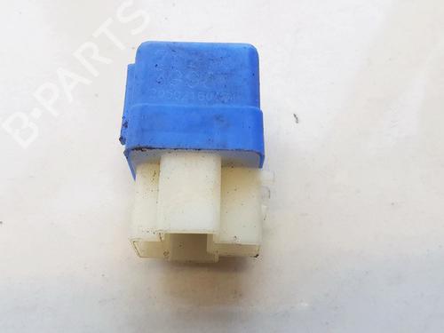Used Electronic sensor Electronic sensor RENAULT ESPACE III (JE0_) 2.2 12V TD (JE0E, JE0H, JE0P) (113 hp) 33108786 33108786
