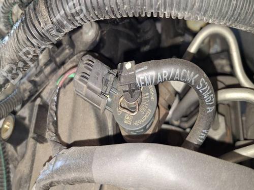 Injector DACIA SANDERO II 1.5 dCi | BP38631613M100 - Image 2