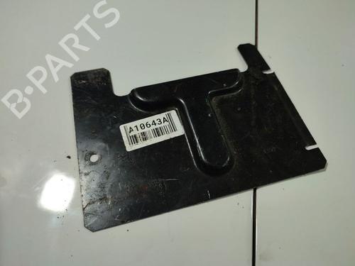 sttte-nissan-almera-ii-hatchback-n16-2000-32560782 main image