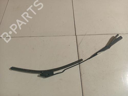 Used Front windshield wiper arm Front windshield wiper arm 37093503 37093503