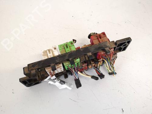 Fuse box VW TRANSPORTER T5 Van (7HA, 7HH, 7EA, 7EH) 2.5 TDI | BP32586264E1  - Image 5