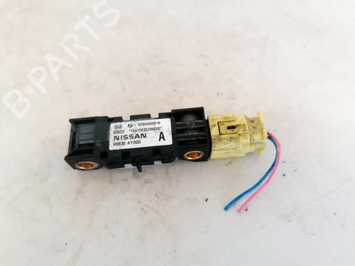 Used Electronic module NISSAN ALMERA II Hatchback (N16) 1.5 (98 hp) 32877020