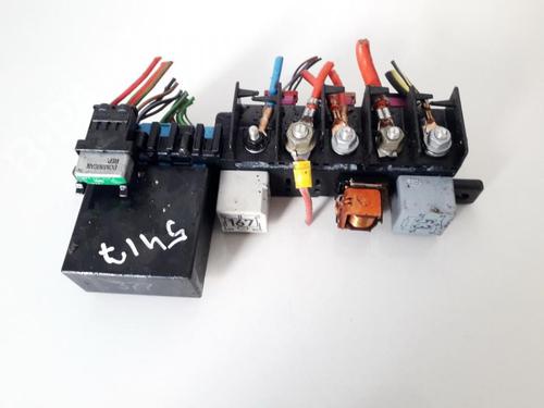 Used Fuse box Fuse box AUDI A3 (8L1) 1.6 (101 hp) 33098681 33098681
