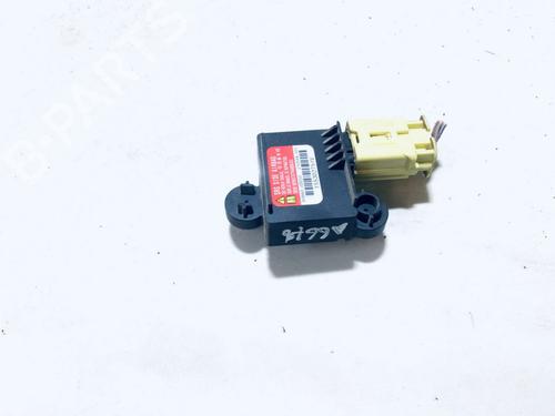 Used Electronic module Electronic module TOYOTA YARIS (_P1_) 1.4 D-4D (NLP10_, NLP10R) (75 hp) 33079129 33079129