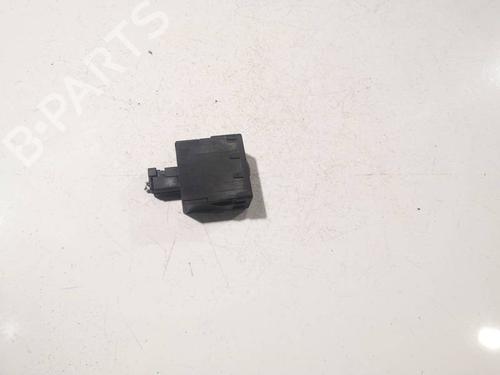 Switch MAZDA 3 (BK) 1.6 DI Turbo | BP38042010I30 - Image 2