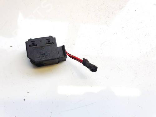 Used Switch Switch VW GOLF IV (1J1) 1.9 SDI (68 hp) 32964429 32964429