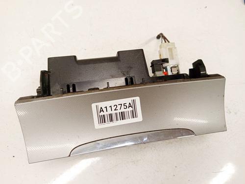 Cinzeiro Cinzeiro VW PASSAT B6 (3C2) 2.0 TDI (140 hp) 34757228 34757228