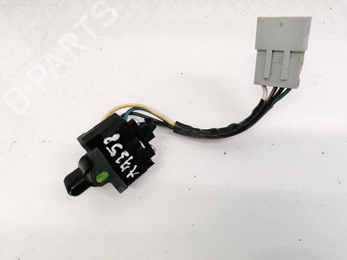 Schakelaar ROVER 400 II Hatchback (RT) 414 (75 hp) 32907384