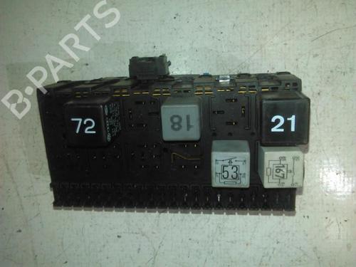 Used Fuse box Fuse box VW GOLF III (1H1) 1.8 (75 hp) 33482510 33482510