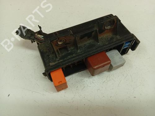 Used Fuse box Fuse box 39456396 39456396