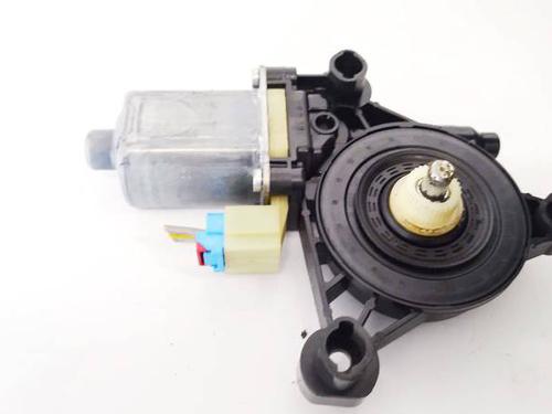 Right front window motor AUDI A3 (8V1, 8VK) 1.6 TDI | BP37686824E20 - Image 2