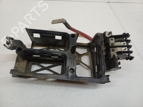 Used Fuse box Fuse box 39545365 39545365
