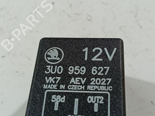 Electronic sensor SKODA SUPERB I (3U4) 2.0 TDI | BP32539705M84 - Image 4