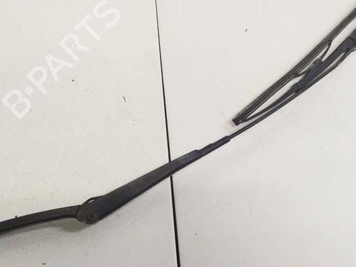 front-windshield-wiper-arm-audi-a4-b5-8d2-1994-1995-1996-1997-1998-1999-2000-2001-32623418 main image