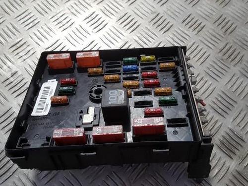fuse-box-vw-passat-b6-3c2-2005-2006-2007-2008-2009-2010-2011-33504163 main image