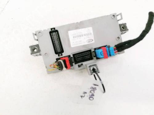 Used Fuse box Fuse box FIAT CROMA (194_) 1.9 D Multijet (194AXB1B) (120 hp) 32921069 32921069