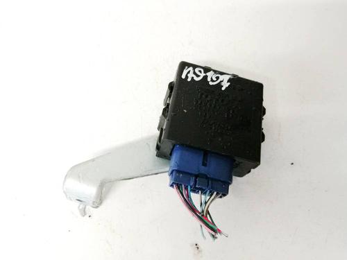 Used Electronic module Electronic module TOYOTA YARIS (_P9_) 1.4 D-4D (NLP90_, NLP90R) (90 hp) 32951513 32951513