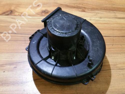 Used Heater blower motor Heater blower motor VW POLO IV (9N_, 9A_) 1.2 (60 hp) 35647733 35647733