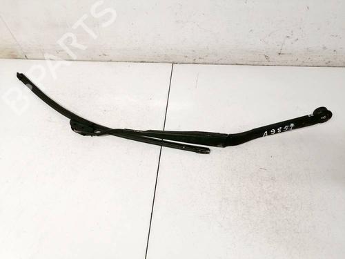 front-windshield-wiper-arm-lexus-gs-_s19_-2005-2006-2007-2008-2009-2010-2011-2012-32615585 main image