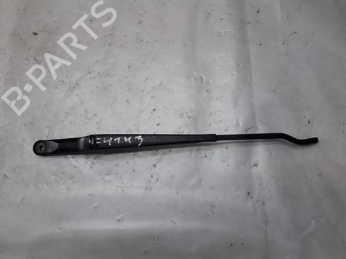 front-windshield-wiper-arm-mercedes-benz-c-class-w203-2000-2001-2002-2003-2004-2005-2006-2007-33506459 main image