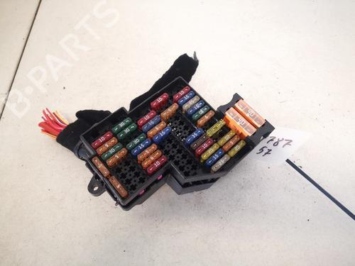 Used Fuse box Fuse box VW TOUAREG (7LA, 7L6, 7L7) 4.2 V8 (310 hp) 32899694 32899694