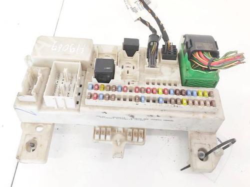 Used Fuse box Fuse box VOLVO V50 (545) 2.0 D (136 hp) 32942812 32942812