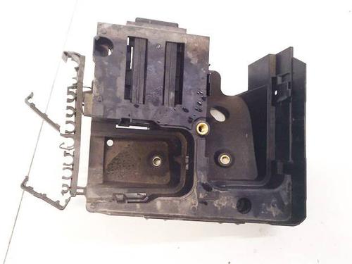 Used Fuse box Fuse box VW TIGUAN (5N_) 2.0 TDI 4motion (140 hp) 32577952 32577952