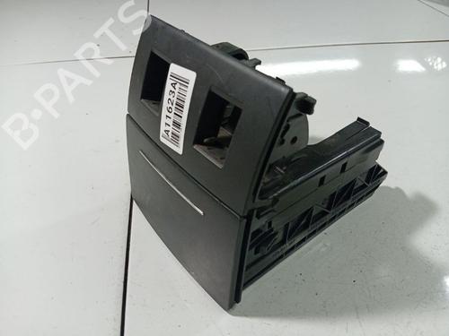 Used Glove box Glove box SKODA OCTAVIA II (1Z3) 2.0 TDI (140 hp) 39182979 39182979