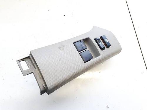 Used Switch Switch TOYOTA YARIS (_P9_) 1.4 D-4D (NLP90_, NLP90R) (90 hp) 32551299 32551299