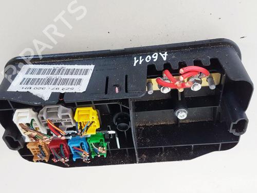 Used Fuse box Fuse box VW FOX Hatchback (5Z1, 5Z3, 5Z4) 1.2 (60 hp) 33066990 33066990