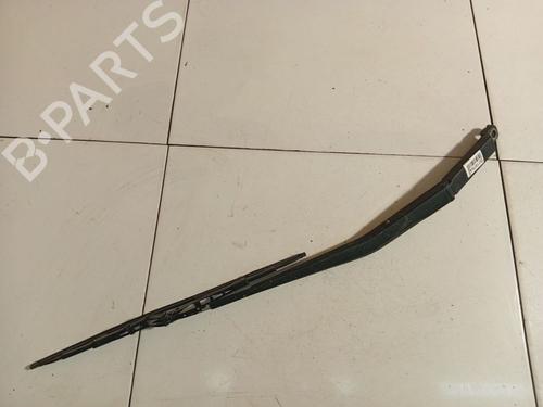 Used Front windshield wiper arm Front windshield wiper arm 39497429 39497429