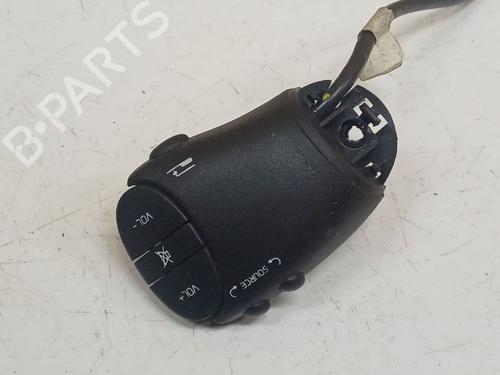 Used Steering wheel controls Steering wheel controls 36685685 36685685