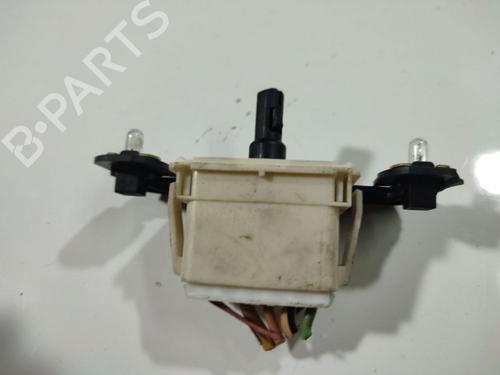 interior-roof-light-porsche-cayenne-9pa-2002-2003-2004-2005-2006-2007-2008-2009-2010-34923328 main image