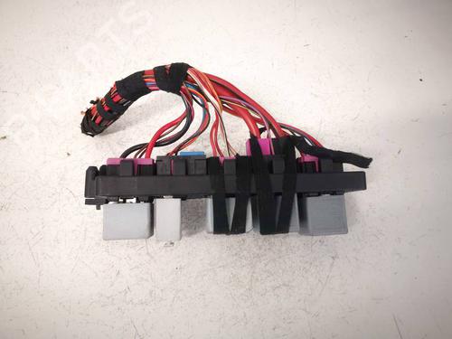 Fuse box VW GOLF V (1K1) 1.9 TDI | BP38041420E1 - Image 2
