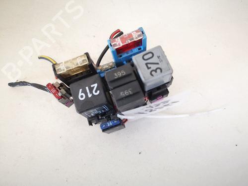 Used Fuse box Fuse box AUDI A4 B5 (8D2) 1.9 TDI (116 hp) 32914687 32914687