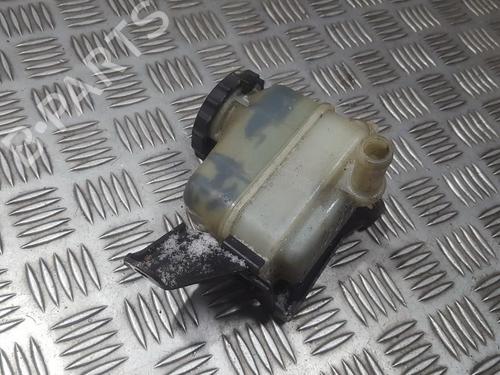 Réservoir de direction assistée Réservoir de direction assistée TOYOTA COROLLA (_E10_) 1.3 XLI 16V (EE101) (88 hp) 35703802 35703802